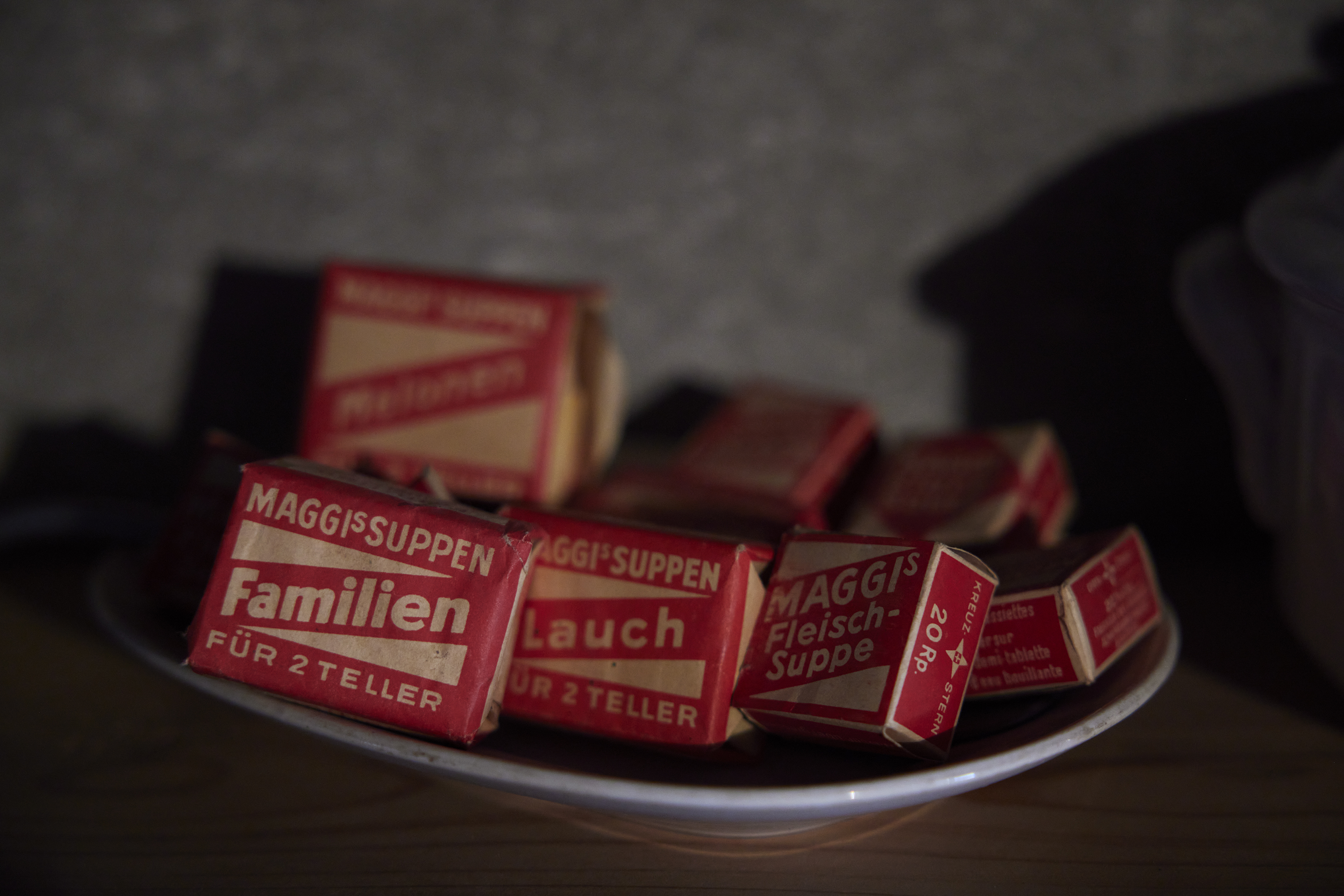 E Infach Züerich 231001 Freddi Haus Gujer Weg Bauma Neuthal Dampfzug 0111 final