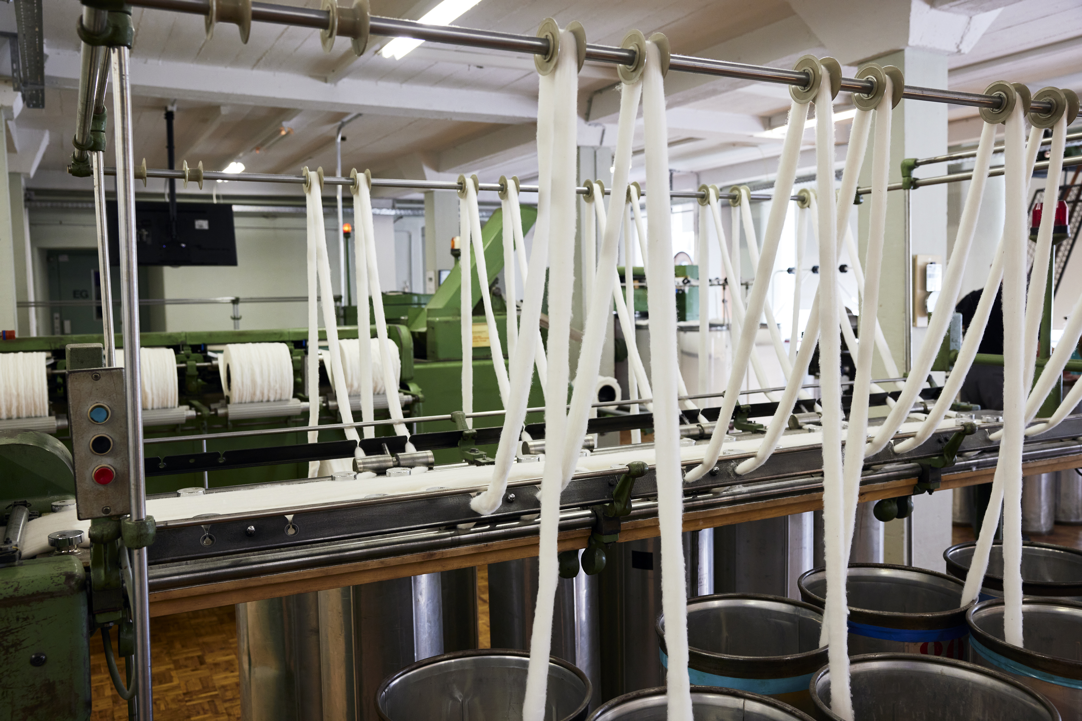 E Infach Züerich 231001 Freddi Haus Gujer Weg Bauma Neuthal Dampfzug 0497 final